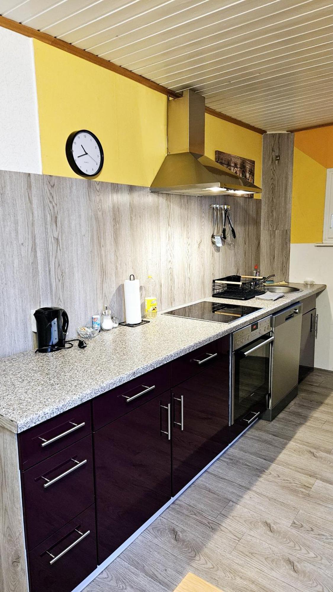 80Qm Monteuroase In Melsungen - Schwarzenberg Mwst Ausweisbar Apartman Kültér fotó